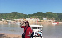 尹向南景孟弦车上做